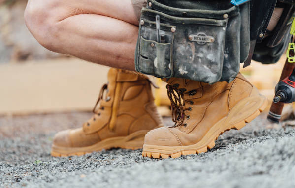 blundstone work boots bunnings